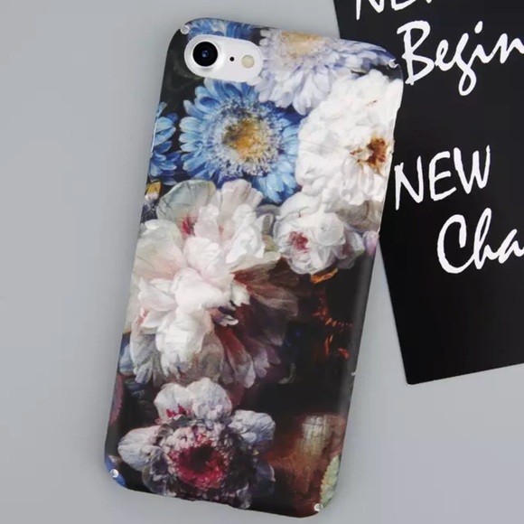 Accessories - LAST 1! FINAL $ iPhone 7+/8+ Floral Hard Case